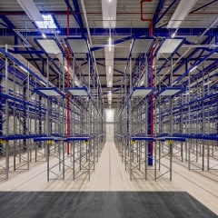 Halle, Hochlager, Innenansicht